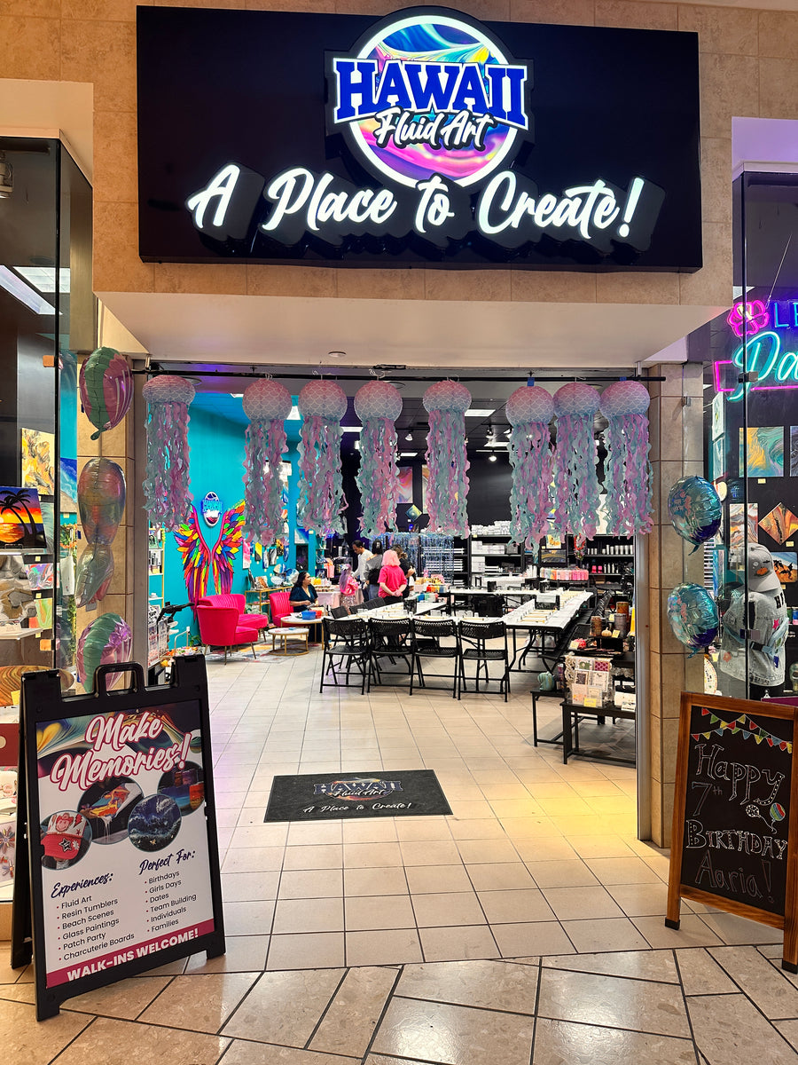 Store entrance in Stoneridge mall - Hawaii Fluid Art Pleasanton